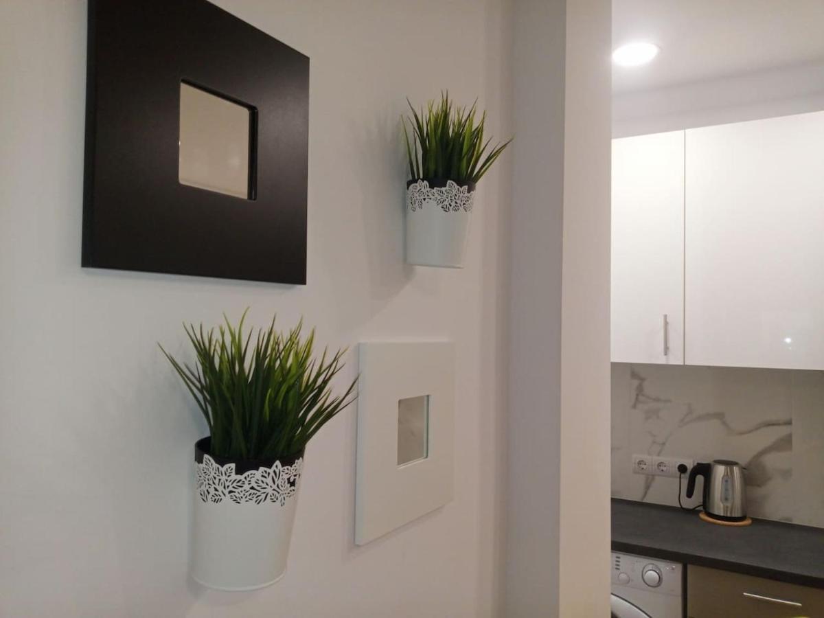 Cozy Studio Near Victoria Metro Station Athen Exterior foto